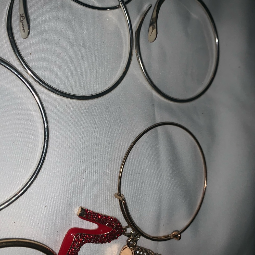Bracelets - Picture 6 of 6